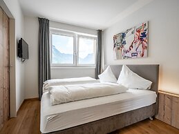 Charming Apartment in Gosau With Shared Sauna