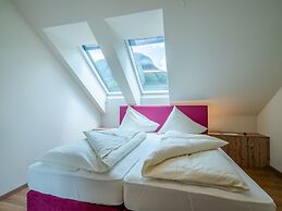 Peaceful Apartment in Gosau With Shared Sauna