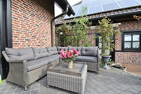 Spacious Mansion With Meadow View in Bruinisse