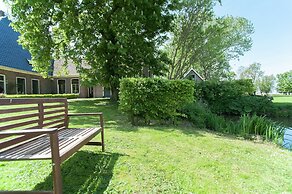 Idyllic Rural Home With Bikes