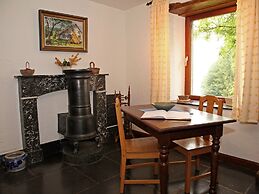 Historic Hideaway in Exbomont