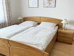 Unterkunft mit Zwei Baeder in Lirstal