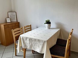 Unterkunft mit Zwei Baeder in Lirstal
