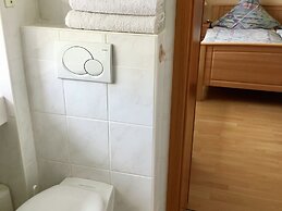 Unterkunft mit Zwei Baeder in Lirstal