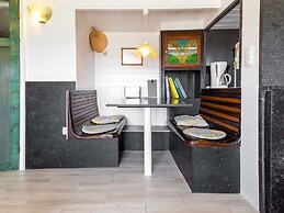 Inviting Chalet in Westouter With Garden