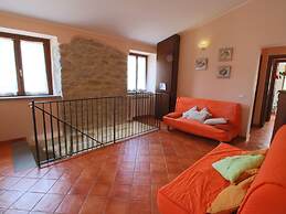 Mansion in Apecchio Near Lake