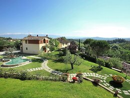 Tranquil Farmhouse in Bucine