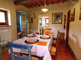 Tranquil Farmhouse in Bucine