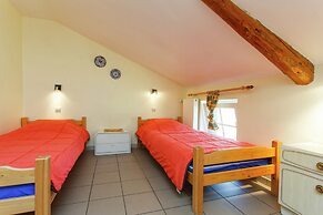 Charming Farmhouse in Brisy