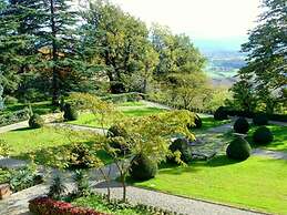 A Romantic Rocca Retreat