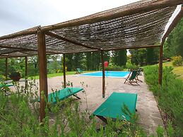 Cottage With Swimming Pool