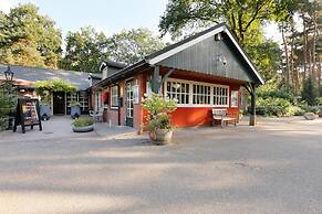 Markelo Lodge Near Trails
