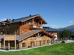 Holiday Home With Snow Covered Views