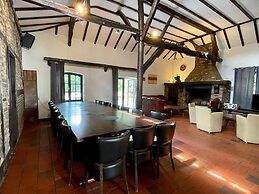 Farmhouse in Sint Joost With Pool & BBQ
