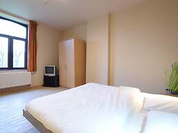 Spacious Durbuy Group Stay