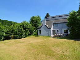 Spacious Durbuy Group Stay