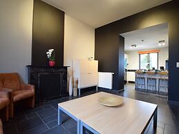 Spacious Durbuy Group Stay