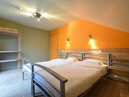 Spacious Durbuy Group Stay