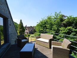Spacious Durbuy Group Stay