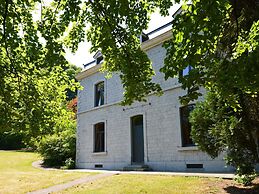 Spacious Durbuy Group Stay