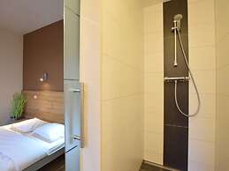 Spacious Durbuy Group Stay