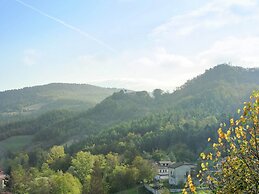 Cottage in Marche Near Ski Slopes
