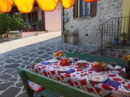 Cottage in Marche Near Ski Slopes