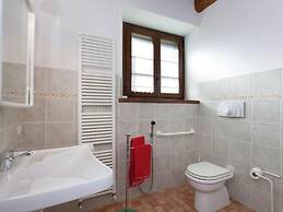 Cottage in Marche Near Ski Slopes