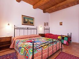 Cottage in Marche Near Ski Slopes