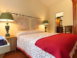 Villa With Garden Oasis in Monchique