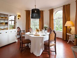Villa With Garden Oasis in Monchique