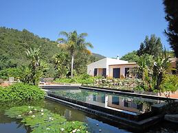 Villa With Garden Oasis in Monchique