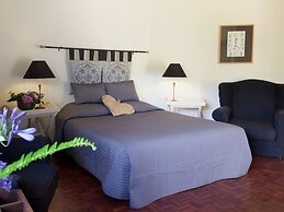 Villa With Garden Oasis in Monchique