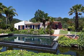 Villa With Garden Oasis in Monchique