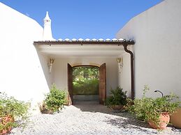 Villa With Garden Oasis in Monchique