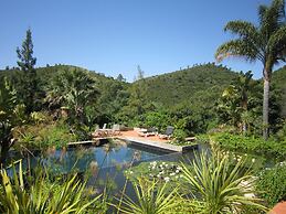 Villa With Garden Oasis in Monchique