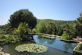 Villa With Garden Oasis in Monchique