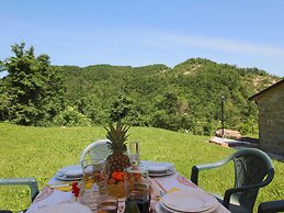 Apartment in Marche With Pool Access