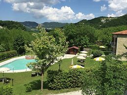 Apartment in Marche With Pool Access