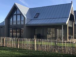 Villa Oesterdam Deluxe Sleeps 8