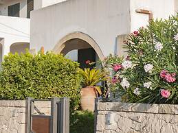 Apartment in Salento With Sea View & Pool