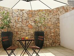 Apartment in Salento With Sea View & Pool