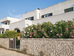 Apartment in Salento With Sea View & Pool