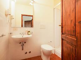 Rustic Farmhouse in Terricciola