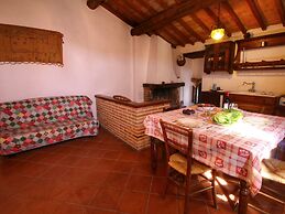 Umbria's Poolside Charm