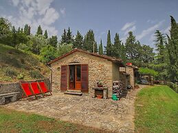 Detached Cottage With Swimming Pool