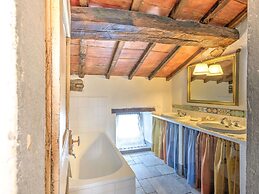 Tuscan Charm With Pool & Views