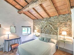 Tuscan Charm With Pool & Views