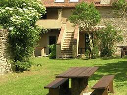 Tuscan Charm With Pool & Views