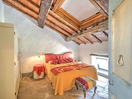 Tuscan Charm With Pool & Views
